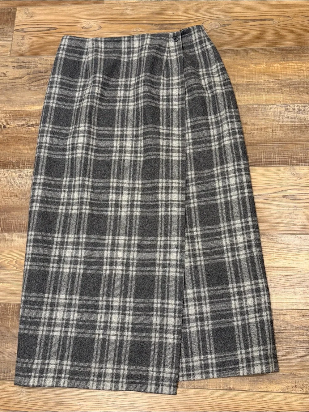 Vintage wool blend tartan grey white Plaid Wrap Midi Skirt 90’s grunge preppy